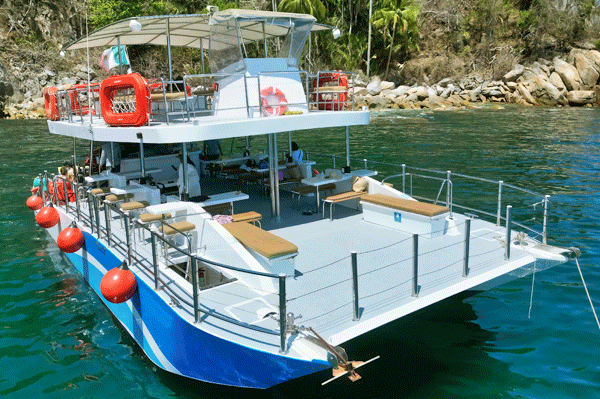 50-Catamaran-Yacht